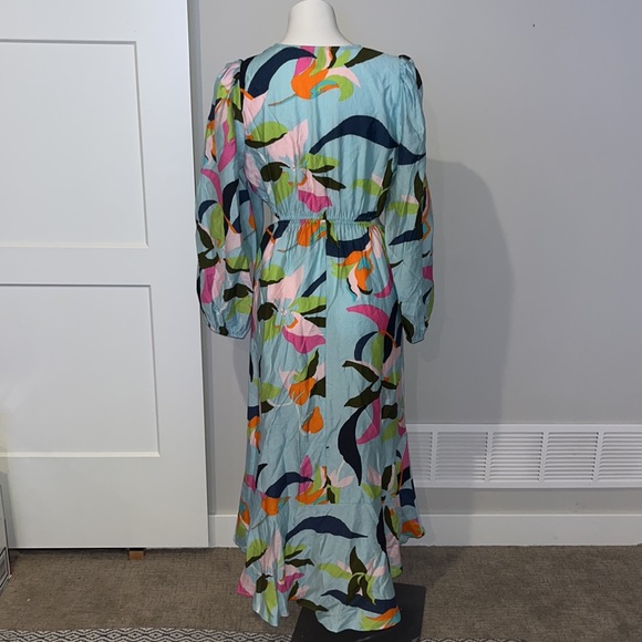 A New Day  Long Sleeve Twist Cut Out Dress Large beautiful colors - Picture 9 of 9